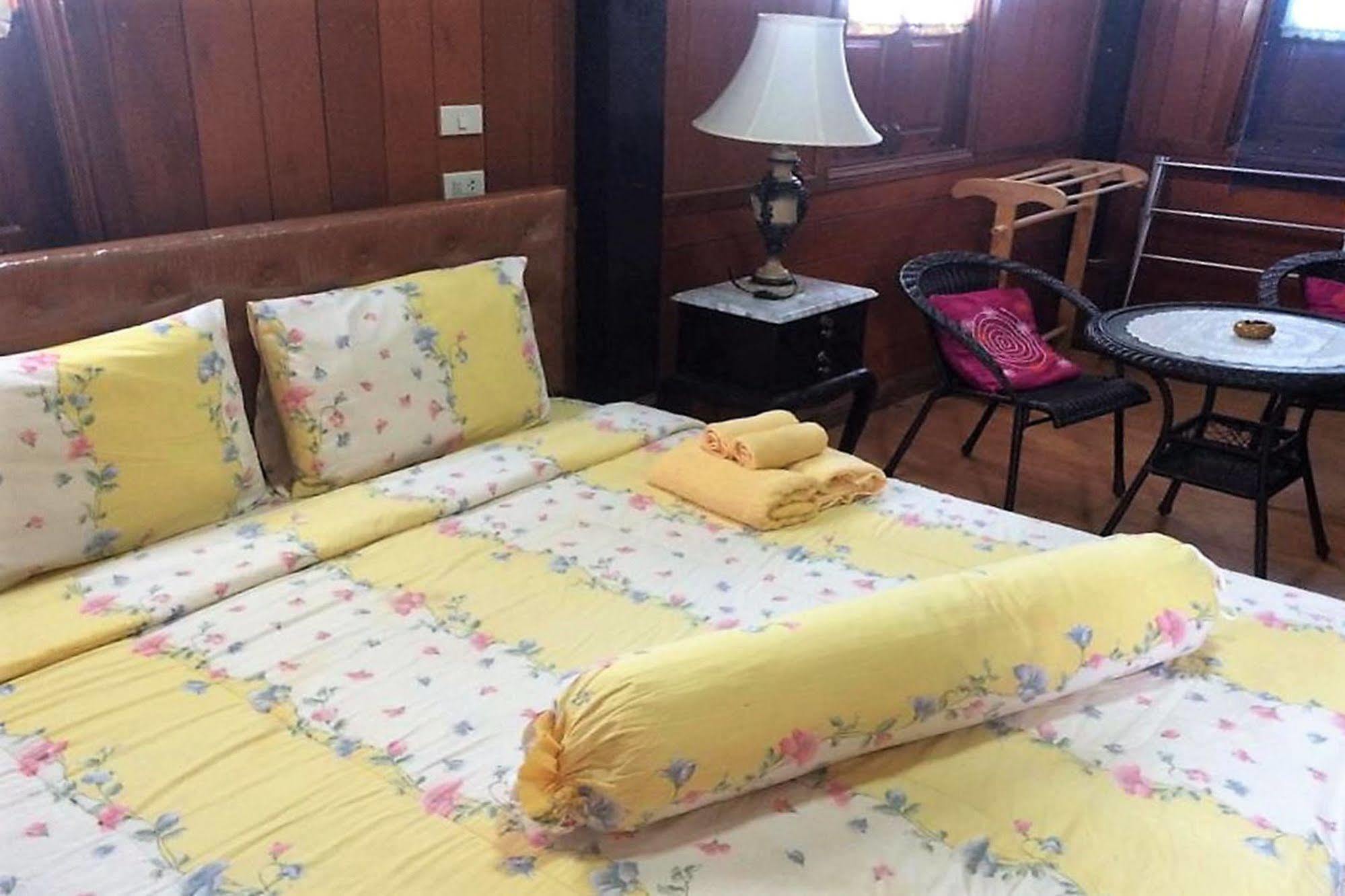 Beau And Blonde House Kamala Hotel Luaran gambar